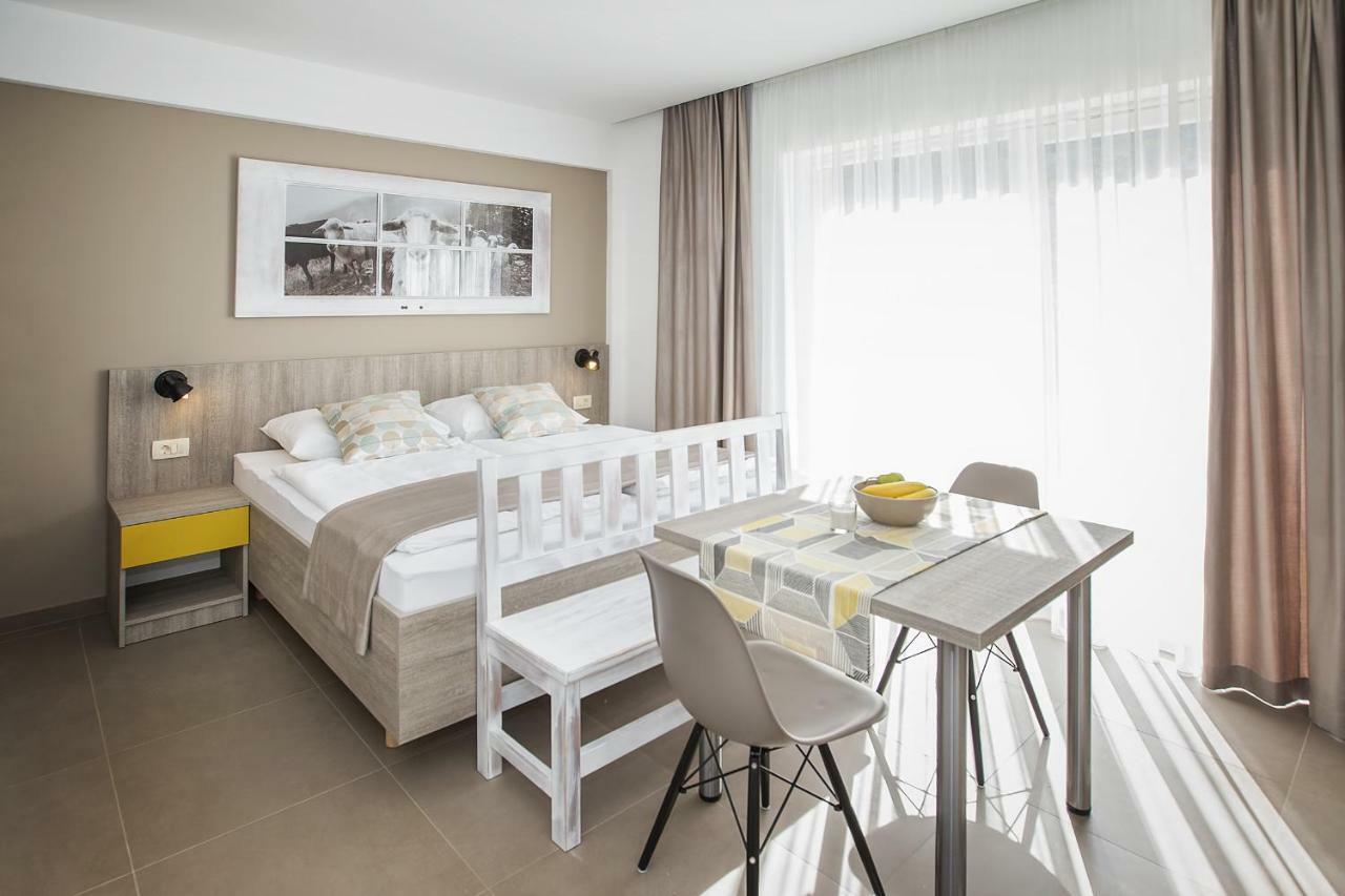 Apartments Capic Marin 바슈카 외부 사진