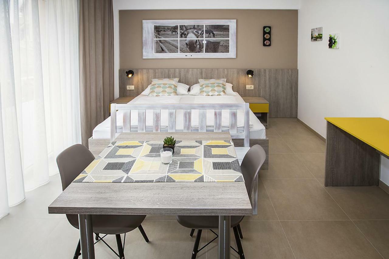 Apartments Capic Marin 바슈카 외부 사진